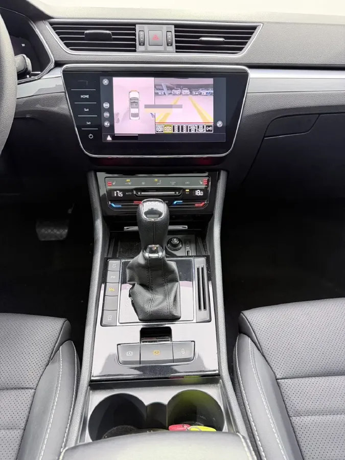 2022 Skoda Superb 1.4T 150HP L4 7DCT,autocango,china used car exporter,china ev exporter,chinese used car exporter,chinese used ev exporter