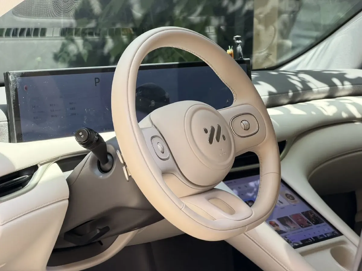 2025 IM LS6 BEV 75KWH,autocango,china used car exporter,china ev exporter,chinese used car exporter,chinese used ev exporter