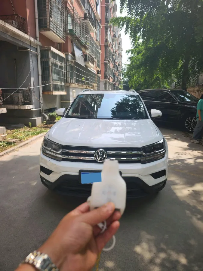 2021 Volkswagen Tharu 1.4T 150HP L4 7DCT,autocango,china used car exporter,china ev exporter,chinese used car exporter,chinese used ev exporter