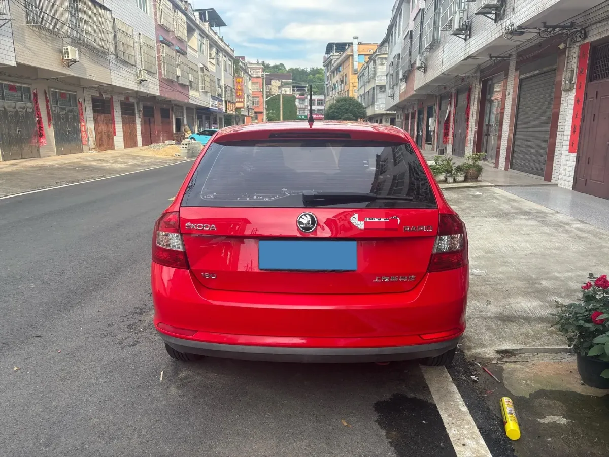 2018 Skoda Rapid Spaceback 1.6L 110HP L4 6AT,autocango,china used car exporter,china ev exporter,chinese used car exporter,chinese used ev exporter