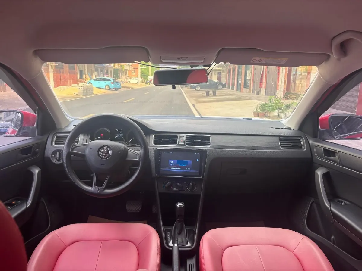 2018 Skoda Rapid Spaceback 1.6L 110HP L4 6AT,autocango,china used car exporter,china ev exporter,chinese used car exporter,chinese used ev exporter