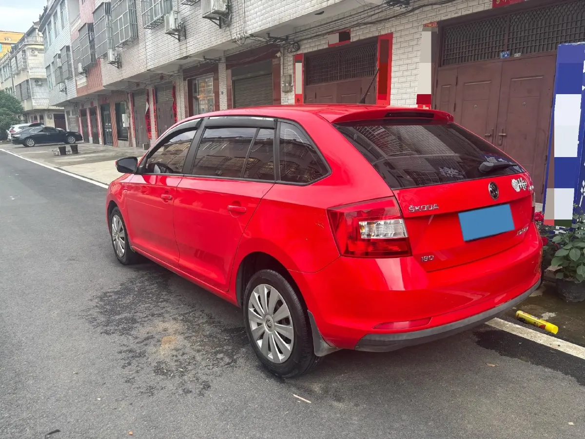 2018 Skoda Rapid Spaceback 1.6L 110HP L4 6AT,autocango,china used car exporter,china ev exporter,chinese used car exporter,chinese used ev exporter