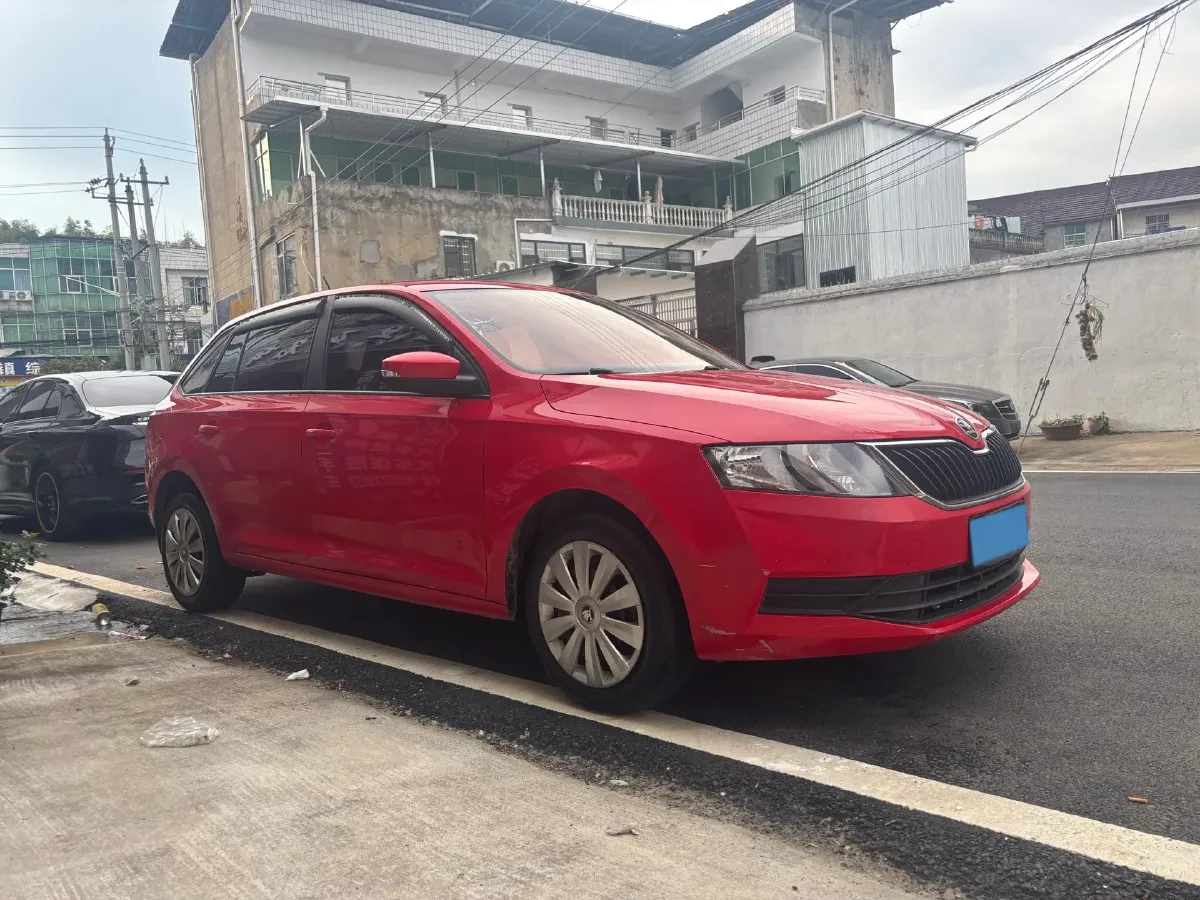 2018 Skoda Rapid Spaceback 1.6L 110HP L4 6AT,autocango,china used car exporter,china ev exporter,chinese used car exporter,chinese used ev exporter