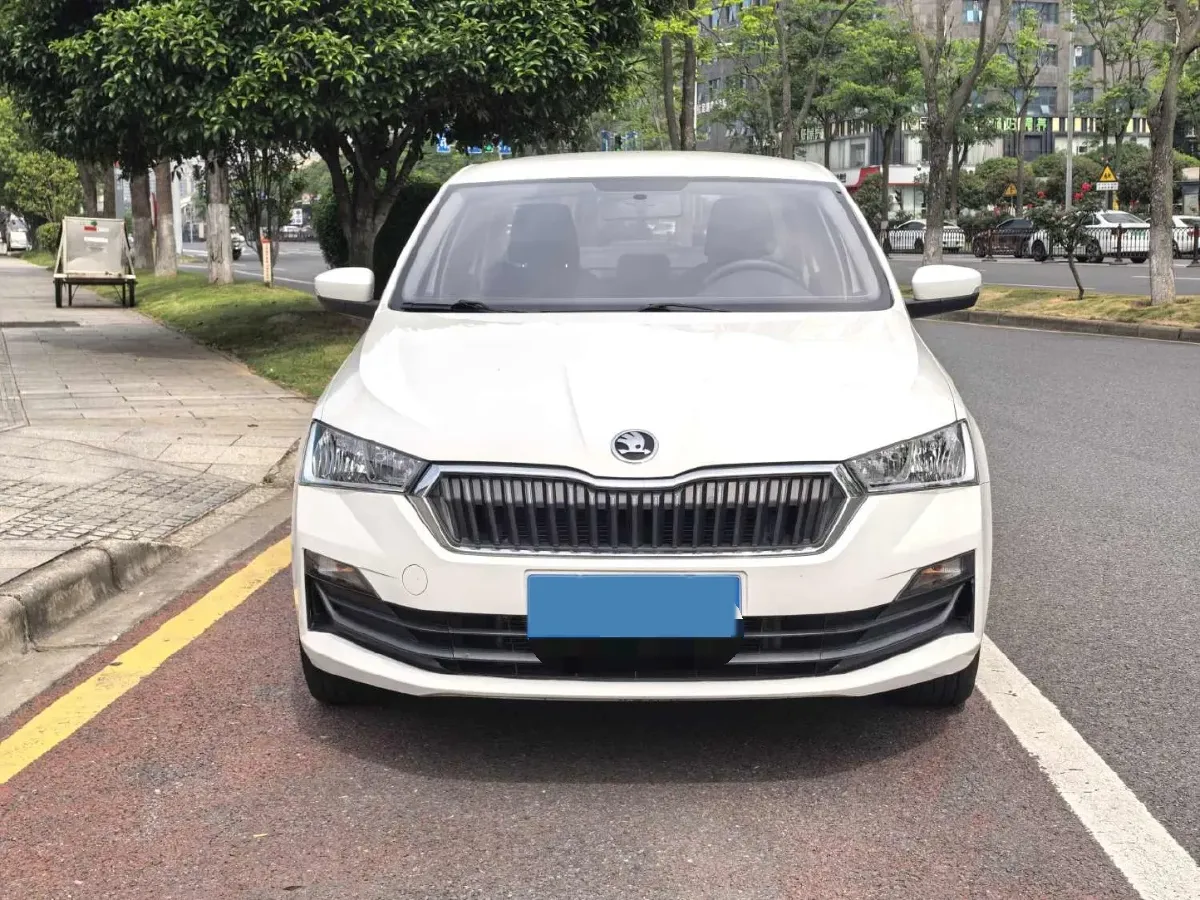2020 Skoda Rapid 1.5L 112HP L4 6AT,autocango,china used car exporter,china ev exporter,chinese used car exporter,chinese used ev exporter