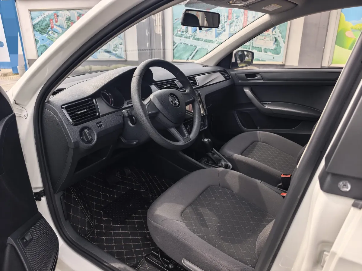 2020 Skoda Rapid 1.5L 112HP L4 6AT,autocango,china used car exporter,china ev exporter,chinese used car exporter,chinese used ev exporter