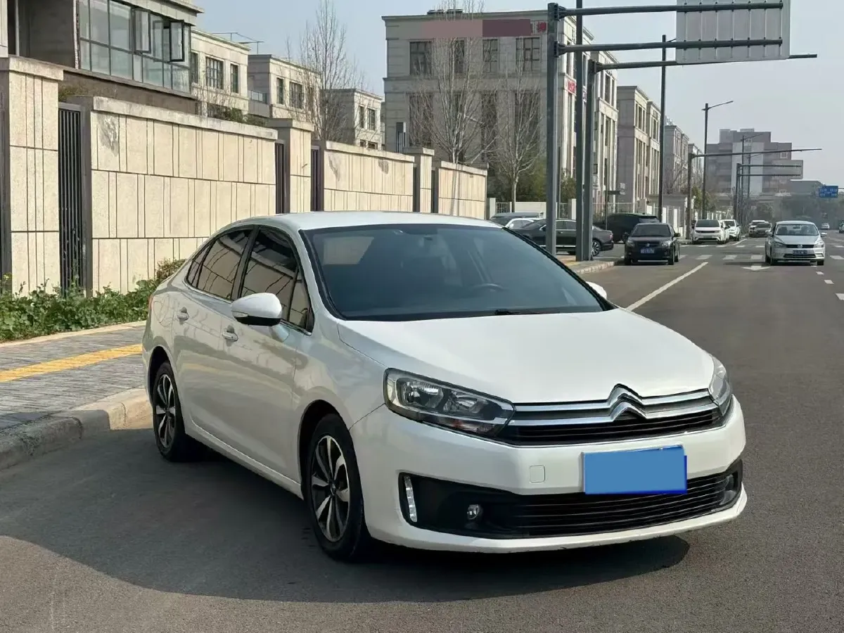 2016 JinBei Grace 2.0L 106HP L4 5MT,autocango,china used car exporter,china ev exporter,chinese used car exporter,chinese used ev exporter