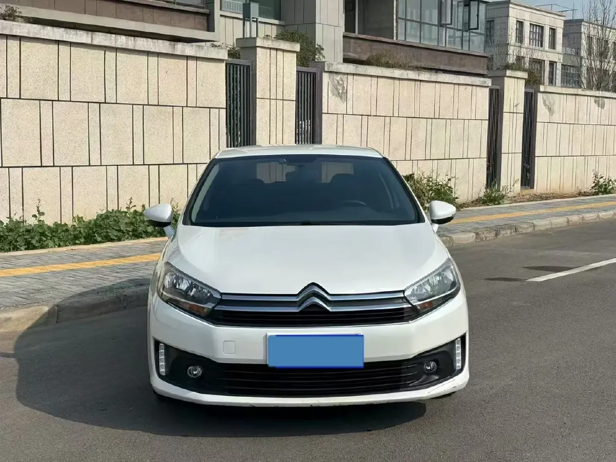 2016 JinBei Grace 2.0L 106HP L4 5MT,autocango,china used car exporter,china ev exporter,chinese used car exporter,chinese used ev exporter