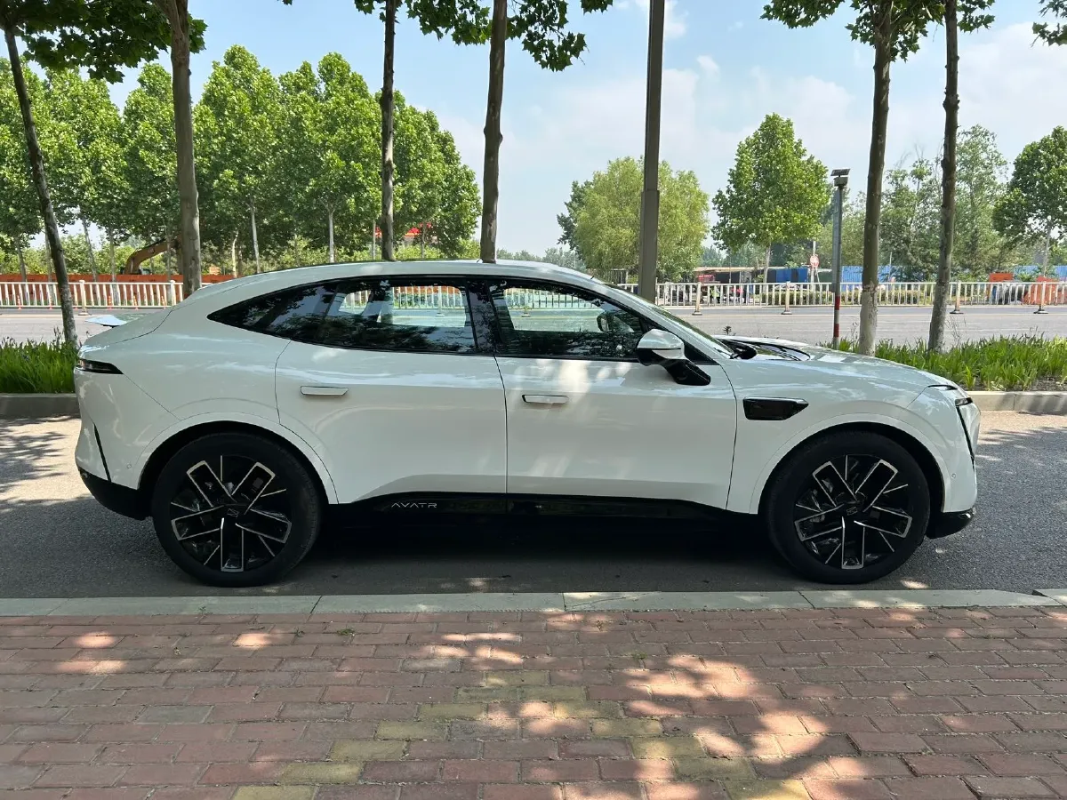 2025 Avatr 11 BEV,autocango,china used car exporter,china ev exporter,chinese used car exporter,chinese used ev exporter