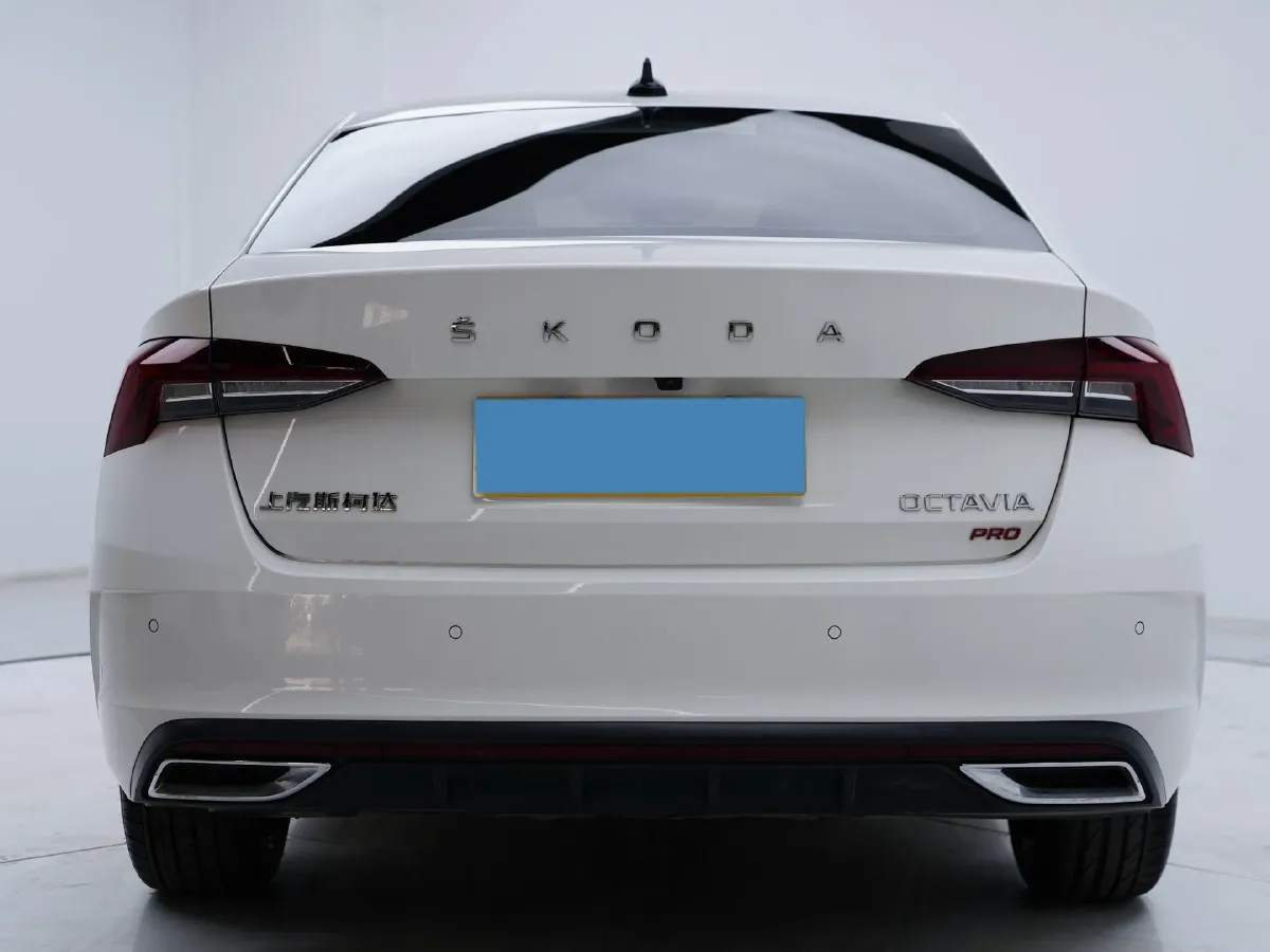 2021 Skoda Octavia 1.4T 150HP L4 7DCT,autocango,china used car exporter,china ev exporter,chinese used car exporter,chinese used ev exporter