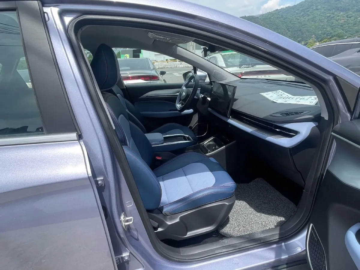 2022 Geometry M6 BEV 53KWH,autocango,china used car exporter,china ev exporter,chinese used car exporter,chinese used ev exporter