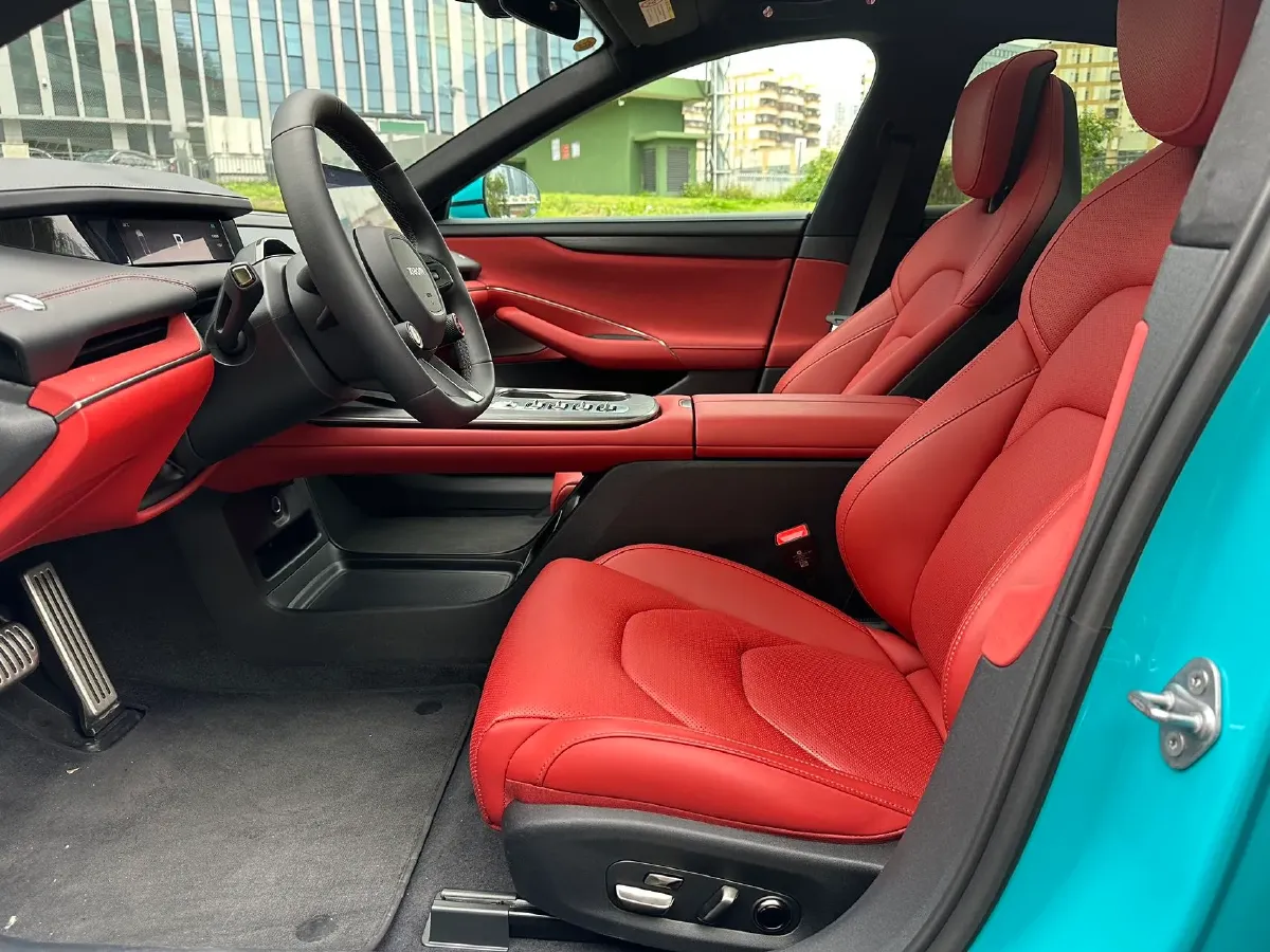 2024 MI SU7 BEV 101KWH,autocango,china used car exporter,china ev exporter,chinese used car exporter,chinese used ev exporter