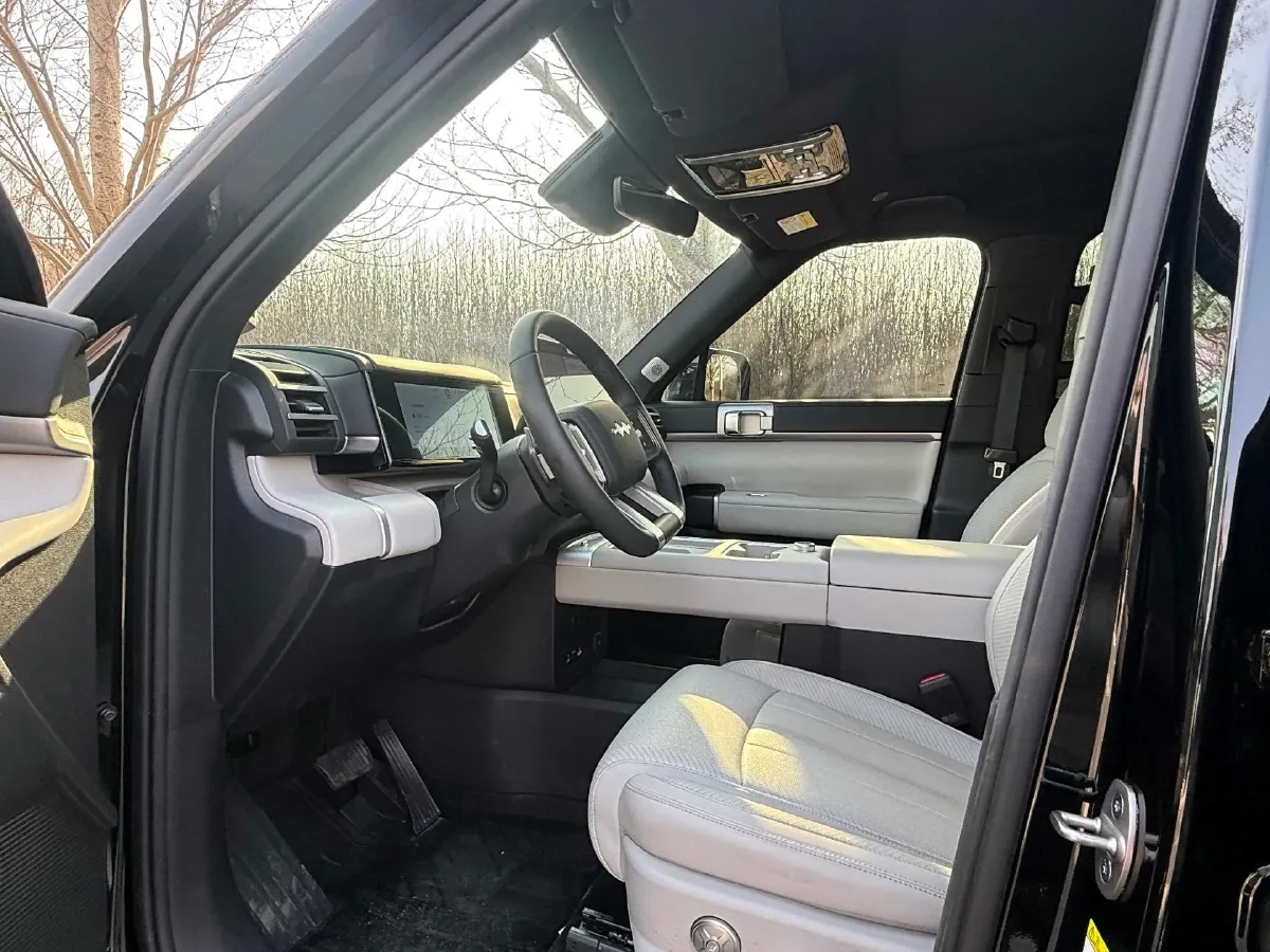 2025 FangChengBao Tai 7 1.5T 156HP L4 E-CVT PHEV,autocango,china used car exporter,china ev exporter,chinese used car exporter,chinese used ev exporter