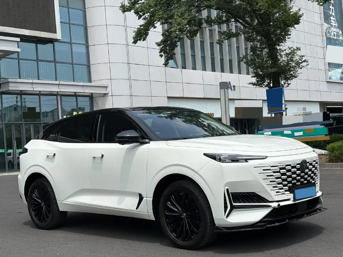 2021 ChangAn UNI-K 2.0T 233HP L4 8AT,autocango,china used car exporter,china ev exporter,chinese used car exporter,chinese used ev exporter