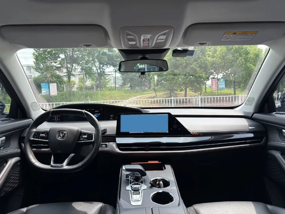 2021 ChangAn UNI-K 2.0T 233HP L4 8AT,autocango,china used car exporter,china ev exporter,chinese used car exporter,chinese used ev exporter