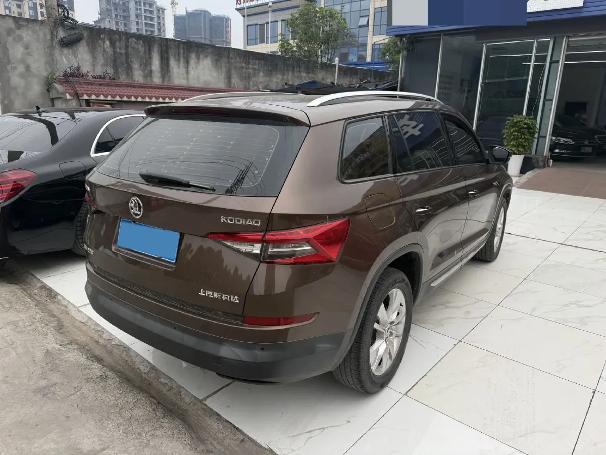 2018 Skoda Kodiak 2.0T 186HP L4 7DCT,autocango,china used car exporter,china ev exporter,chinese used car exporter,chinese used ev exporter