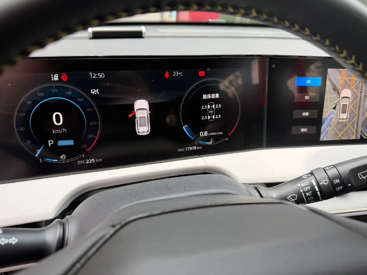 2023 ChangAn CS75 Plus 1.5T 188HP L4 8AT,autocango,china used car exporter,china ev exporter,chinese used car exporter,chinese used ev exporter