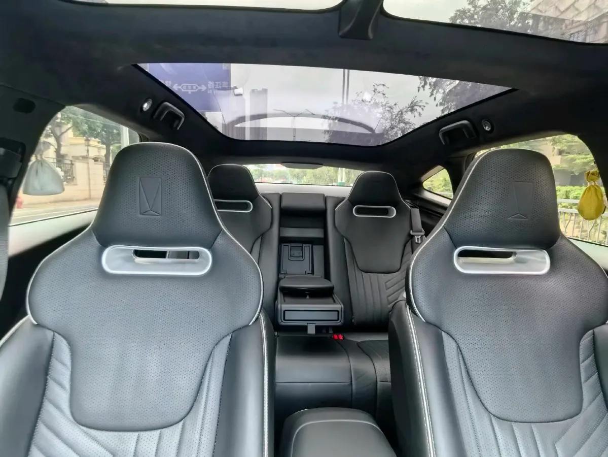 2023 Avatr 11 BEV 90.38KWH,autocango,china used car exporter,china ev exporter,chinese used car exporter,chinese used ev exporter