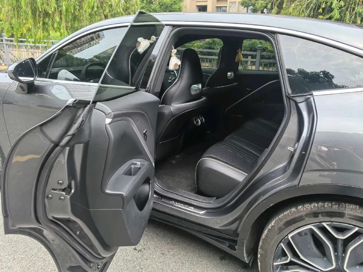 2023 Avatr 11 BEV 90.38KWH,autocango,china used car exporter,china ev exporter,chinese used car exporter,chinese used ev exporter