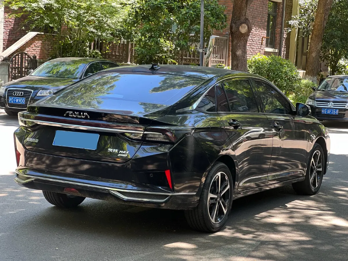 2024 DongFeng Aeolus YiXuan MAX 1.5T 197HP L4 7DCT,autocango,china used car exporter,china ev exporter,chinese used car exporter,chinese used ev exporter