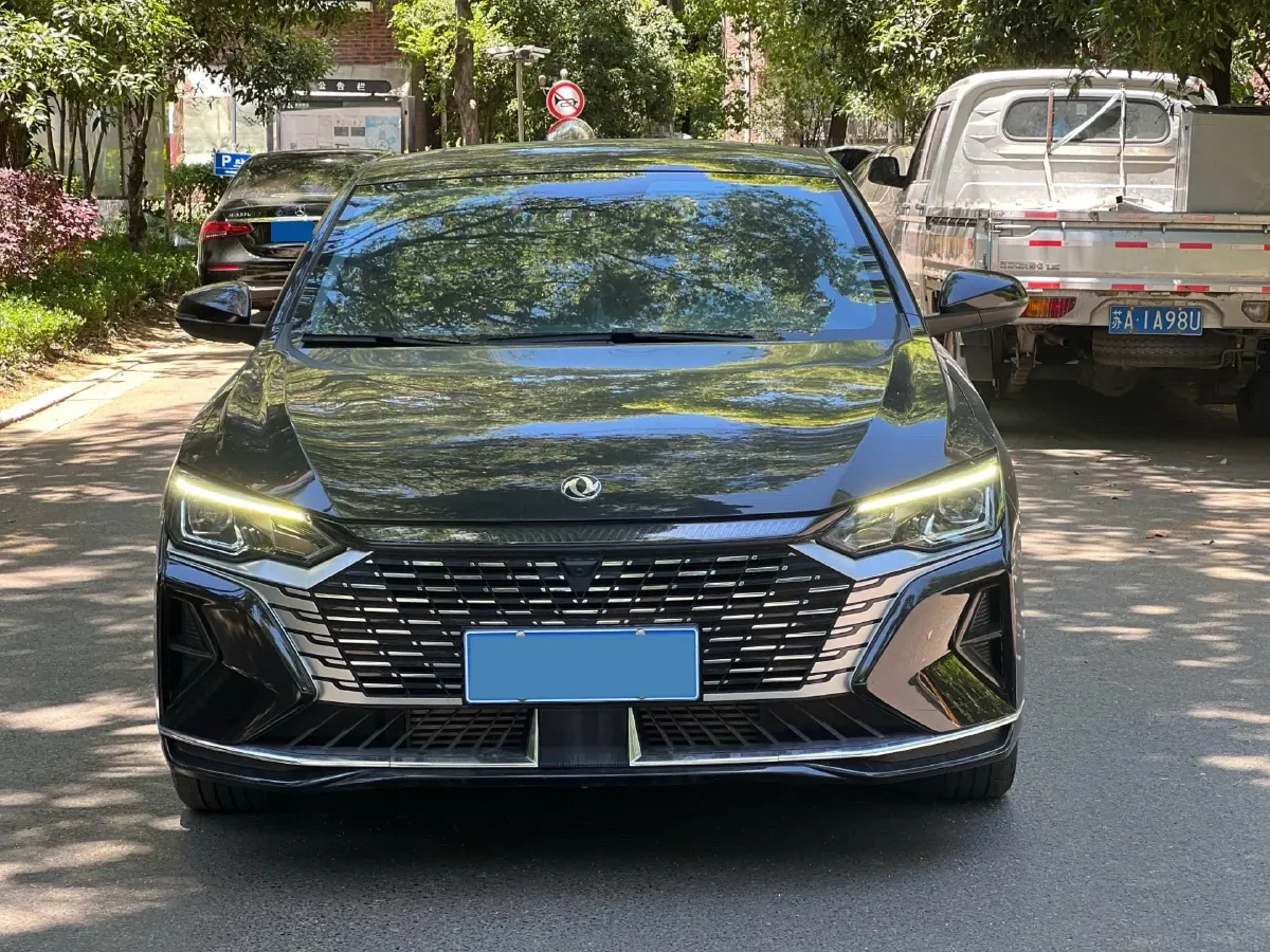 2024 DongFeng Aeolus YiXuan MAX 1.5T 197HP L4 7DCT,autocango,china used car exporter,china ev exporter,chinese used car exporter,chinese used ev exporter