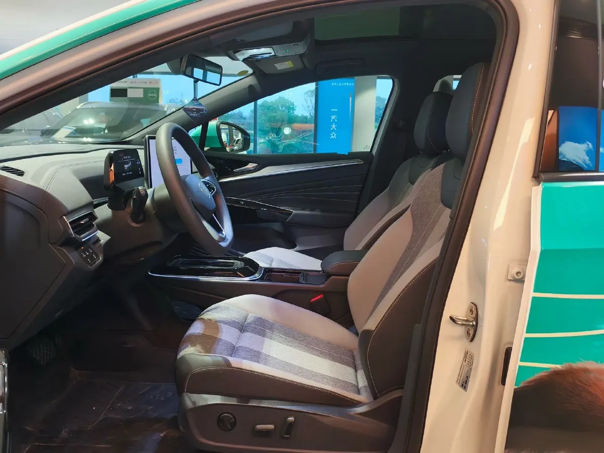 2025 Skoda Superb 2.0T 186HP L4 7DCT,autocango,china used car exporter,china ev exporter,chinese used car exporter,chinese used ev exporter