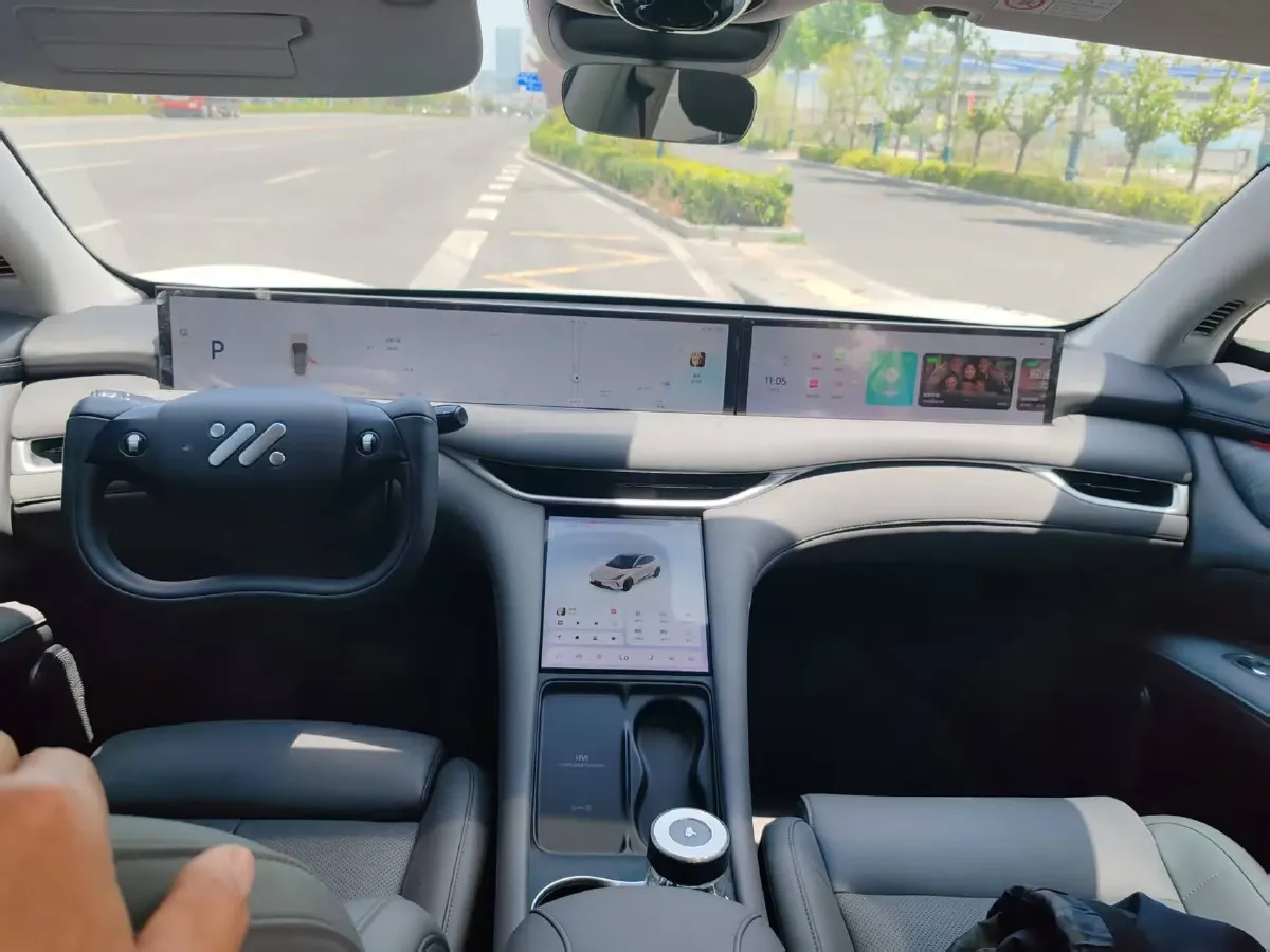 2023 IM LS6 BEV 71KWH,autocango,china used car exporter,china ev exporter,chinese used car exporter,chinese used ev exporter