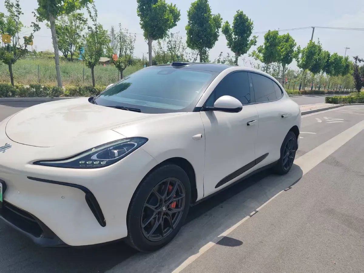 2023 IM LS6 BEV 71KWH,autocango,china used car exporter,china ev exporter,chinese used car exporter,chinese used ev exporter