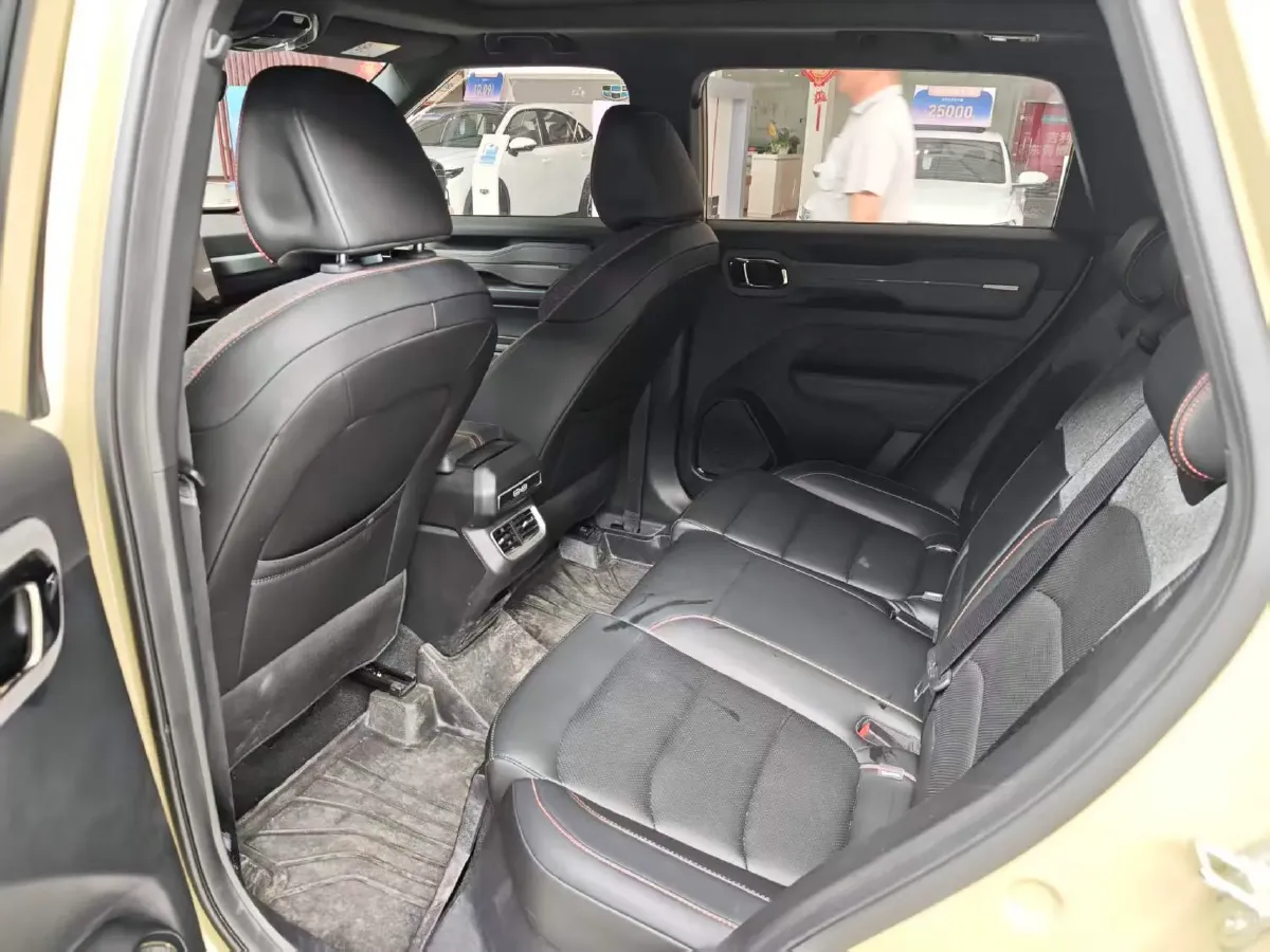 2025 Geely Cowboy 1.5T 181HP L4 7DCT,autocango,china used car exporter,china ev exporter,chinese used car exporter,chinese used ev exporter