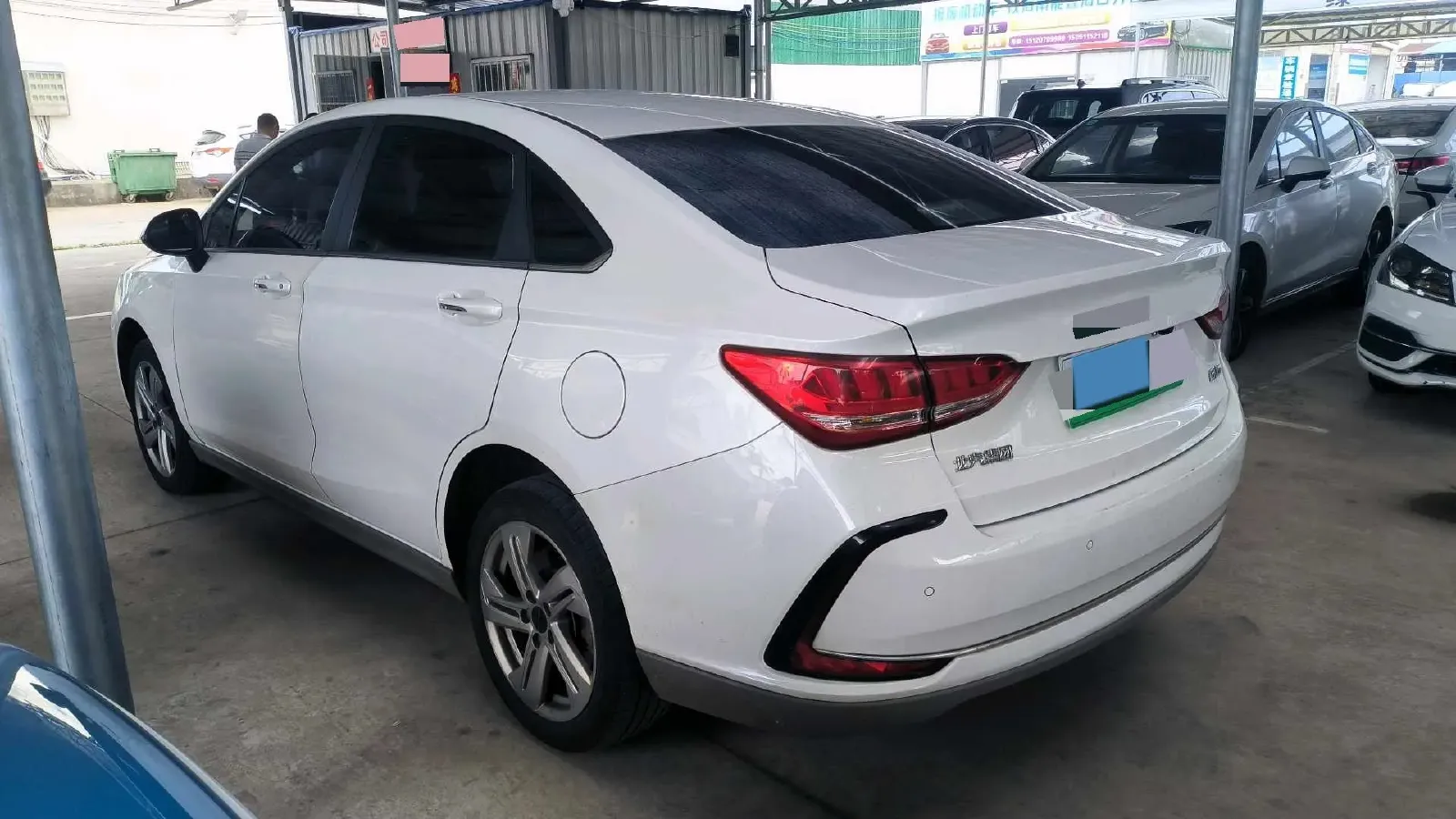 2022 Bestune B70 2.0T 224HP L4 6AT,autocango,china used car exporter,china ev exporter,chinese used car exporter,chinese used ev exporter