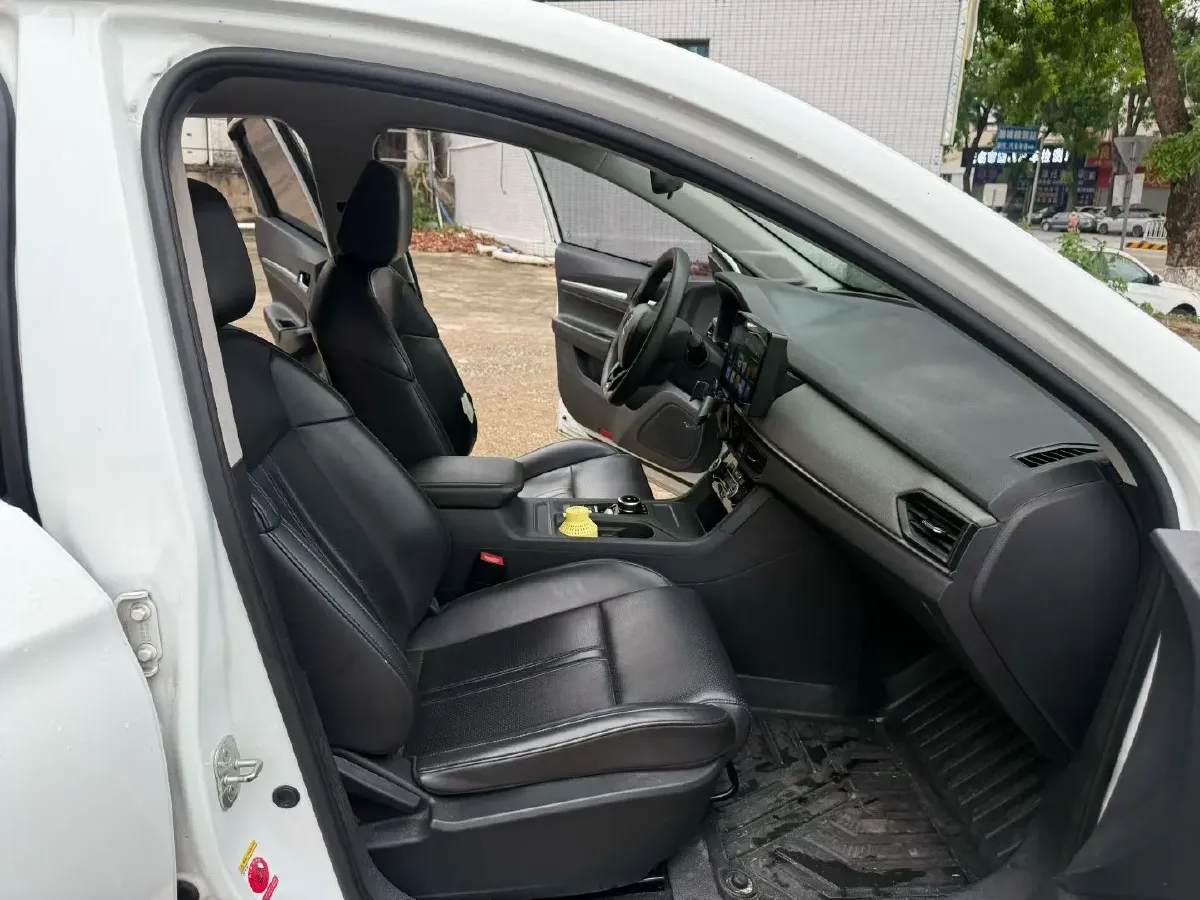 2021 Weltmeister E.5 BEV 49.92KWH,autocango,china used car exporter,china ev exporter,chinese used car exporter,chinese used ev exporter
