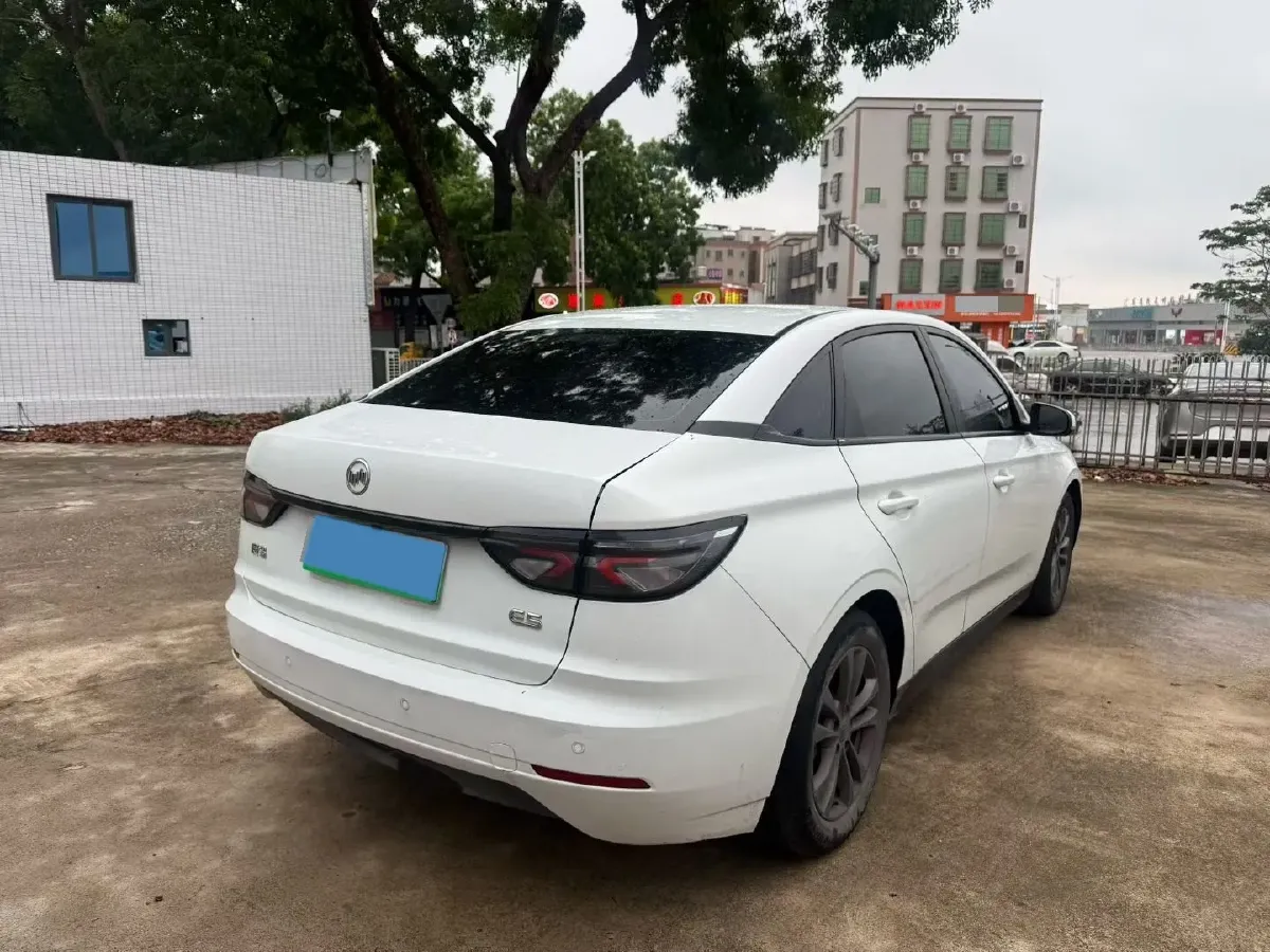 2021 Weltmeister E.5 BEV 49.92KWH,autocango,china used car exporter,china ev exporter,chinese used car exporter,chinese used ev exporter