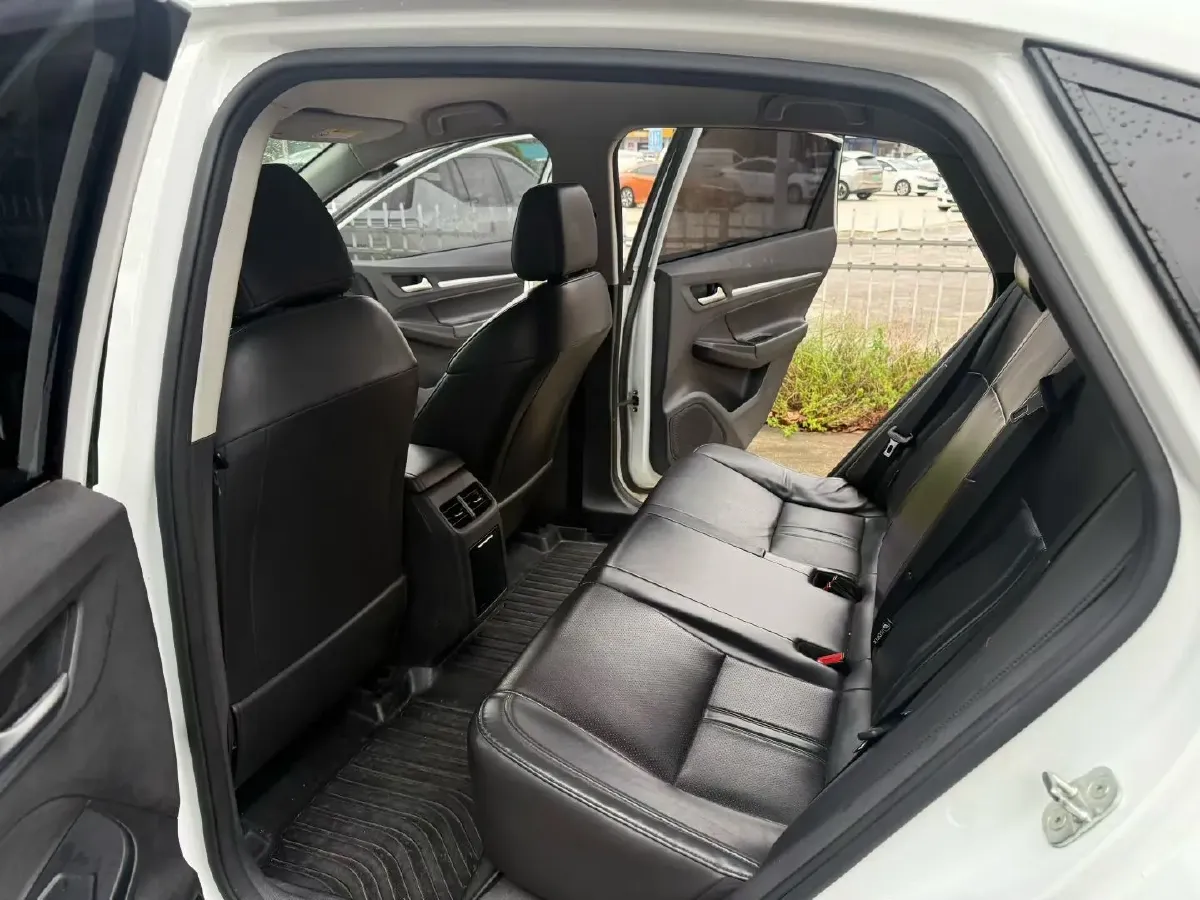2021 Weltmeister E.5 BEV 49.92KWH,autocango,china used car exporter,china ev exporter,chinese used car exporter,chinese used ev exporter