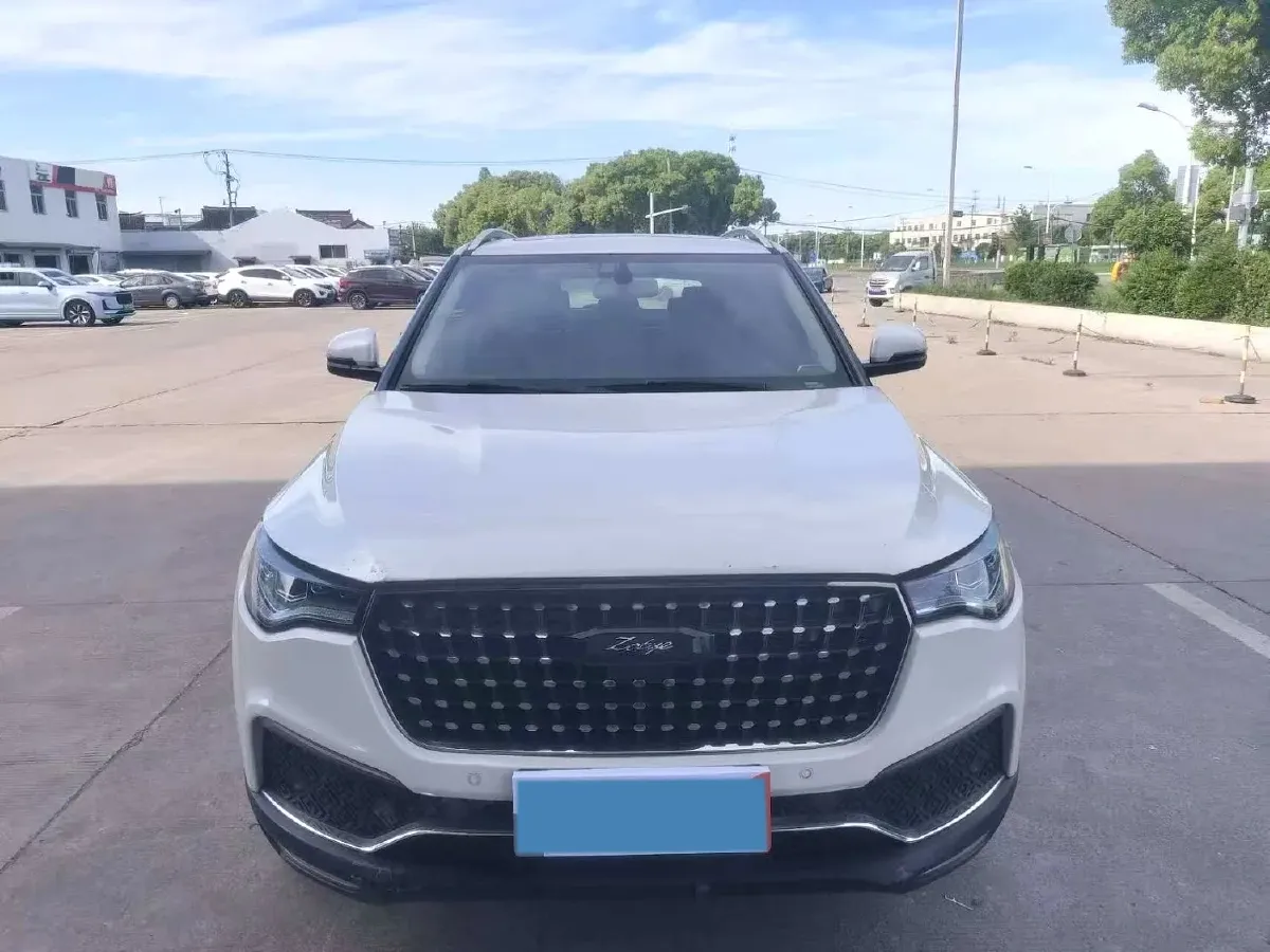 2017 Zotye T700 1.8T 177HP L4 6DCT,autocango,china used car exporter,china ev exporter,chinese used car exporter,chinese used ev exporter