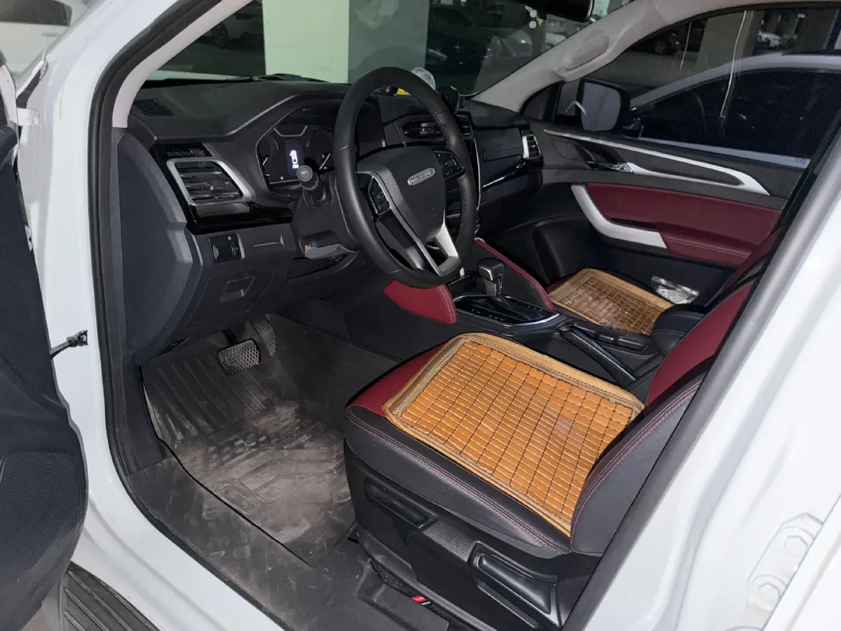 2023 MAXUS Interstellar 2.0T 163HP L4 8AT,autocango,china used car exporter,china ev exporter,chinese used car exporter,chinese used ev exporter