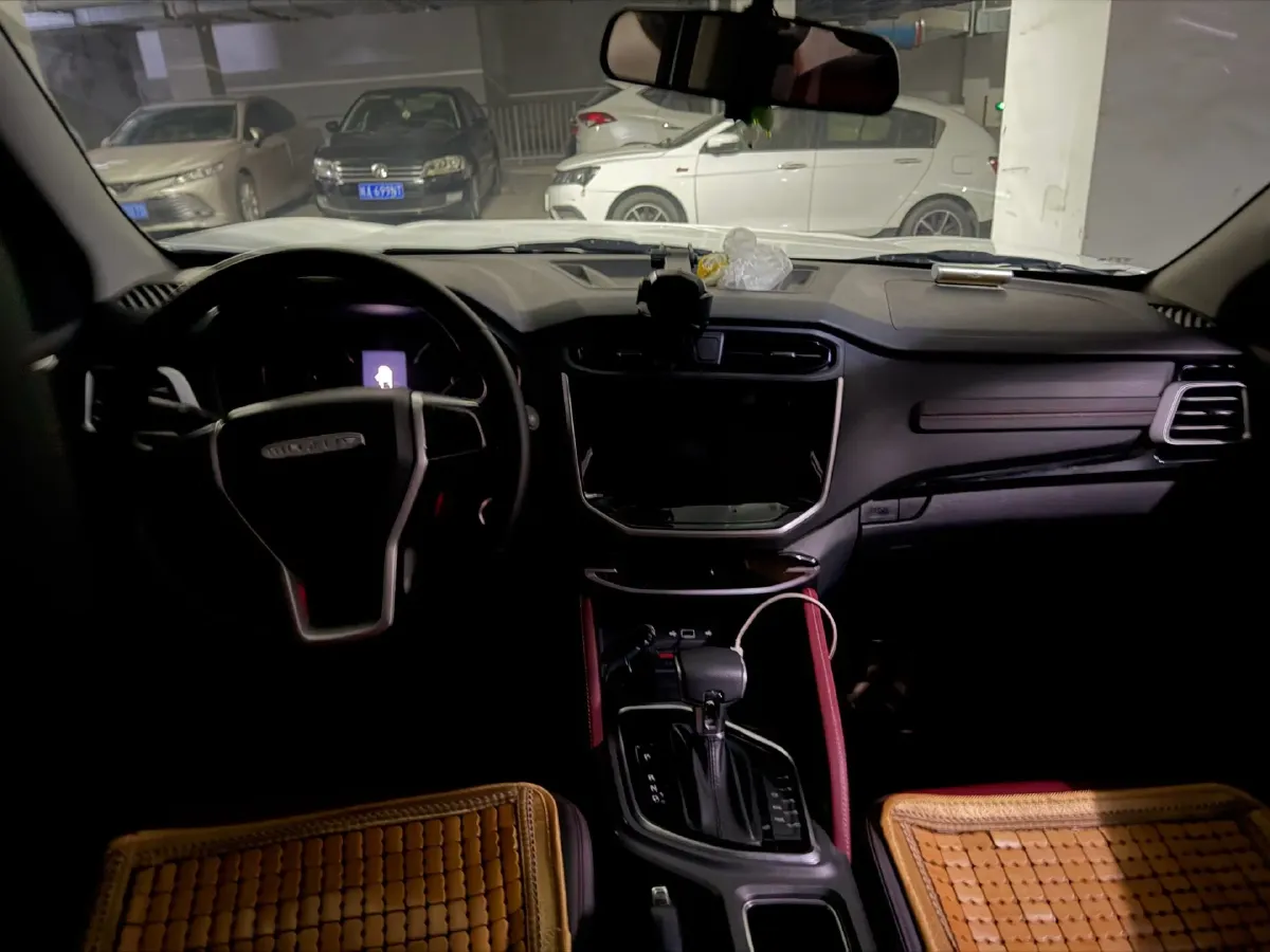 2023 MAXUS Interstellar 2.0T 163HP L4 8AT,autocango,china used car exporter,china ev exporter,chinese used car exporter,chinese used ev exporter