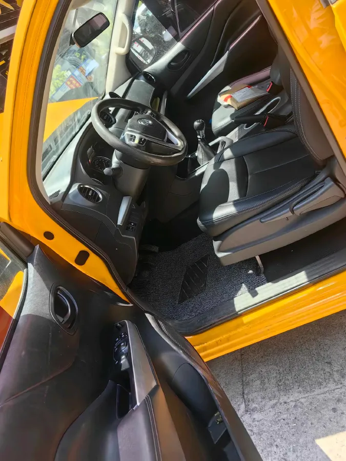 2020 Dongfeng RuiQi 6 2.4L 158HP L4 5MT,autocango,china used car exporter,china ev exporter,chinese used car exporter,chinese used ev exporter