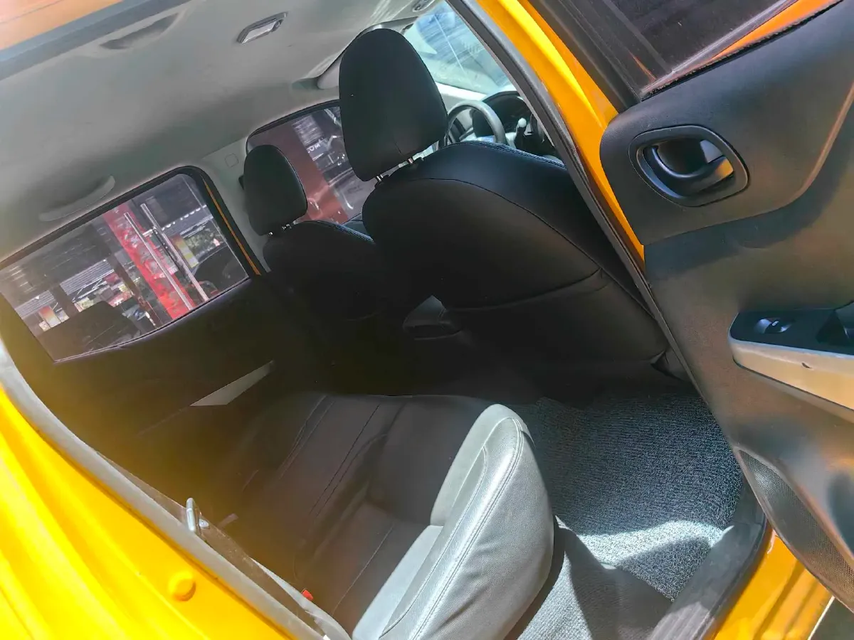 2020 Dongfeng RuiQi 6 2.4L 158HP L4 5MT,autocango,china used car exporter,china ev exporter,chinese used car exporter,chinese used ev exporter