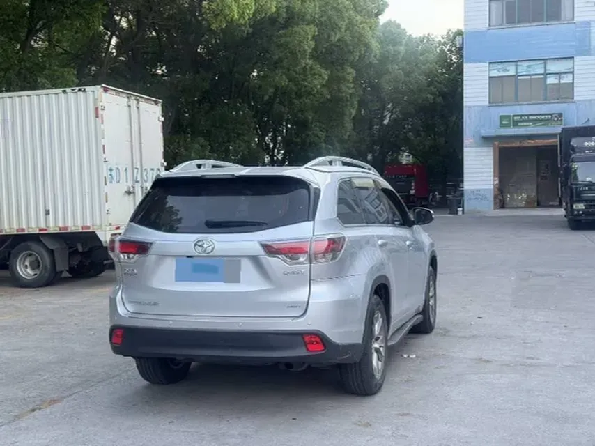 2017 Toyota Highlander 2.0T 220HP L4 6AT,autocango,china used car exporter,china ev exporter,chinese used car exporter,chinese used ev exporter