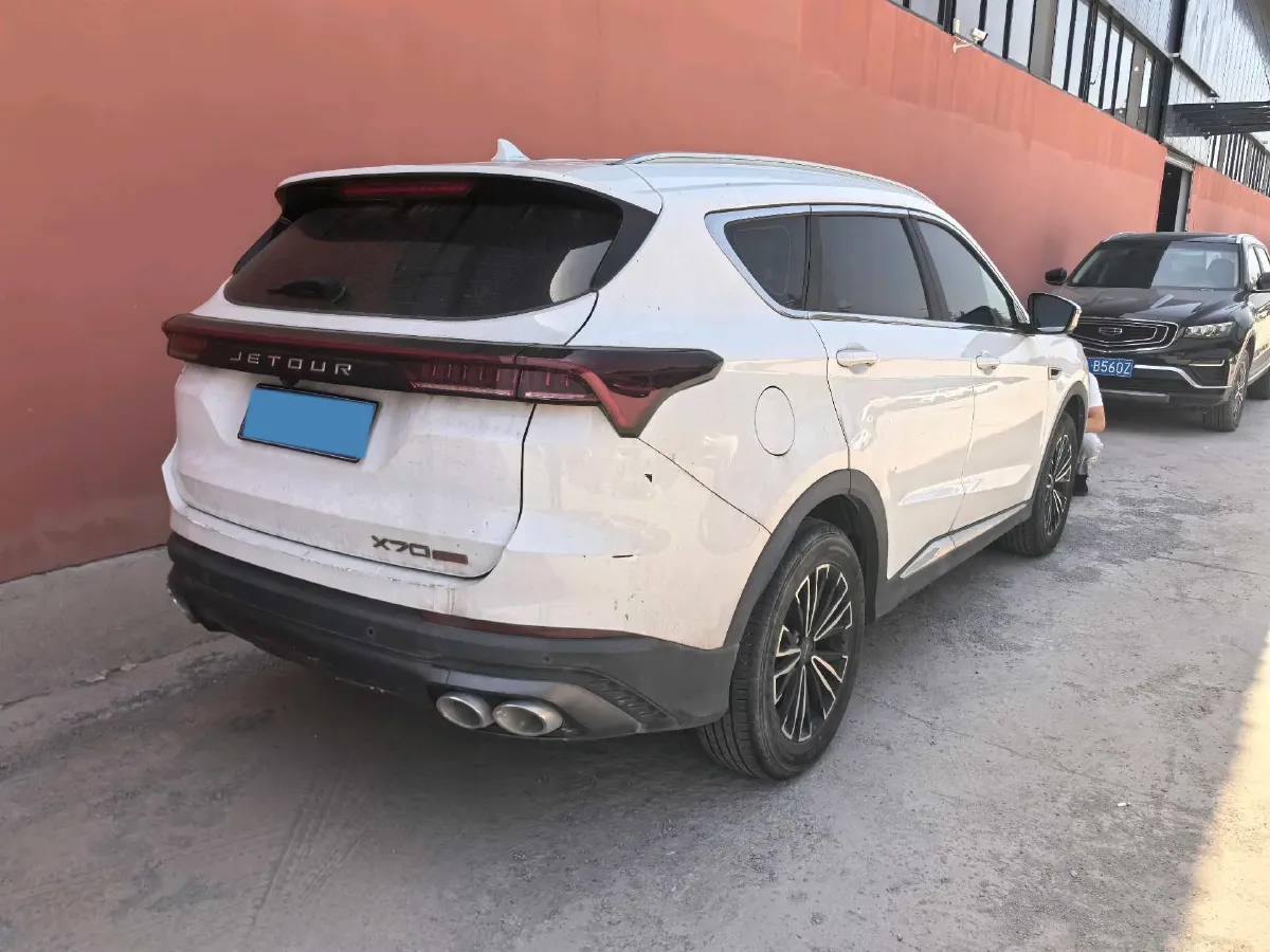 2023 ChangAn Oshan X7 Plus 1.5T 188HP L4 7DCT,autocango,china used car exporter,china ev exporter,chinese used car exporter,chinese used ev exporter