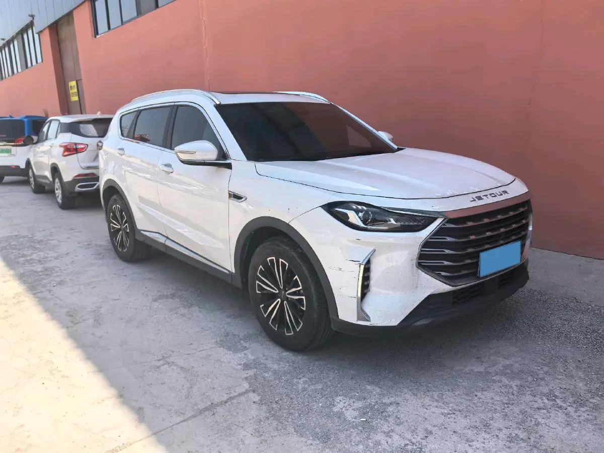 2023 ChangAn Oshan X7 Plus 1.5T 188HP L4 7DCT,autocango,china used car exporter,china ev exporter,chinese used car exporter,chinese used ev exporter