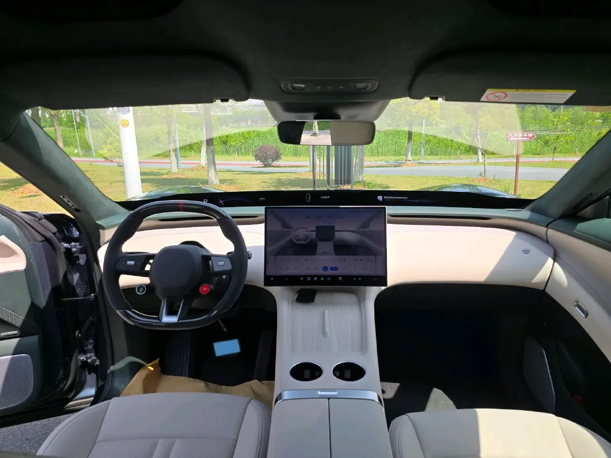 2025 MI YU7 BEV 101.7KWH,autocango,china used car exporter,china ev exporter,chinese used car exporter,chinese used ev exporter