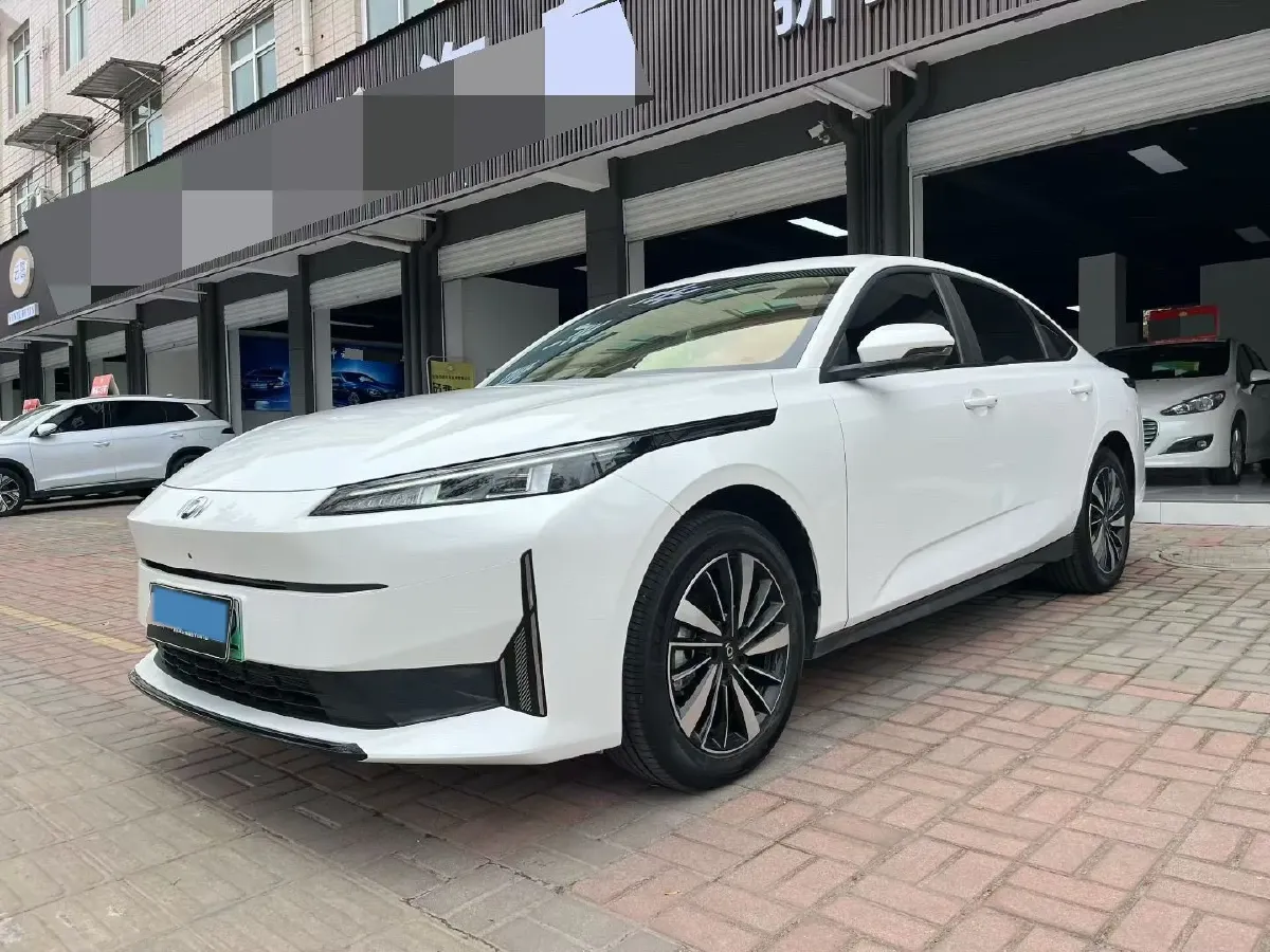 2025 ChangAn QiYuan A05 1.5L 98HP L4 E-CVT PHEV 9.07KWH,autocango,china used car exporter,china ev exporter,chinese used car exporter,chinese used ev exporter