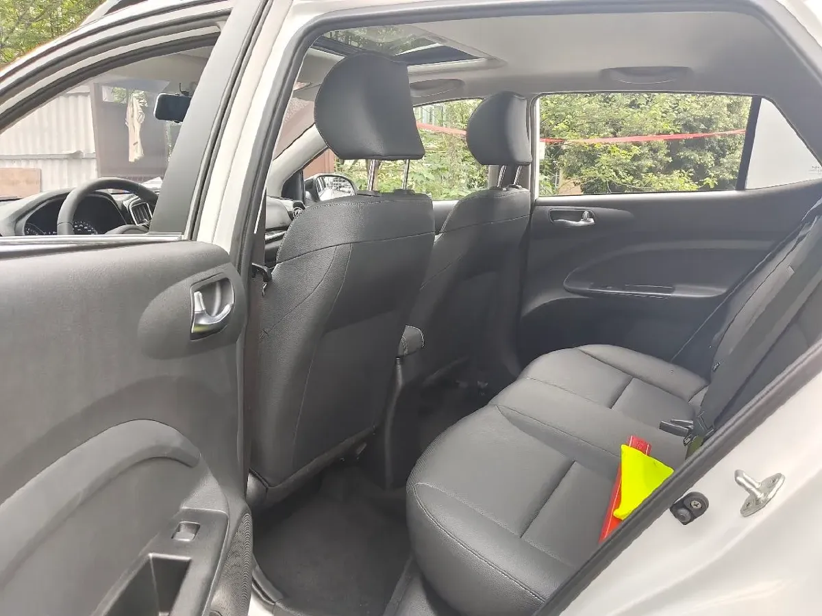 2021 Kia KX1 1.4L 100HP L4 CVT,autocango,china used car exporter,china ev exporter,chinese used car exporter,chinese used ev exporter