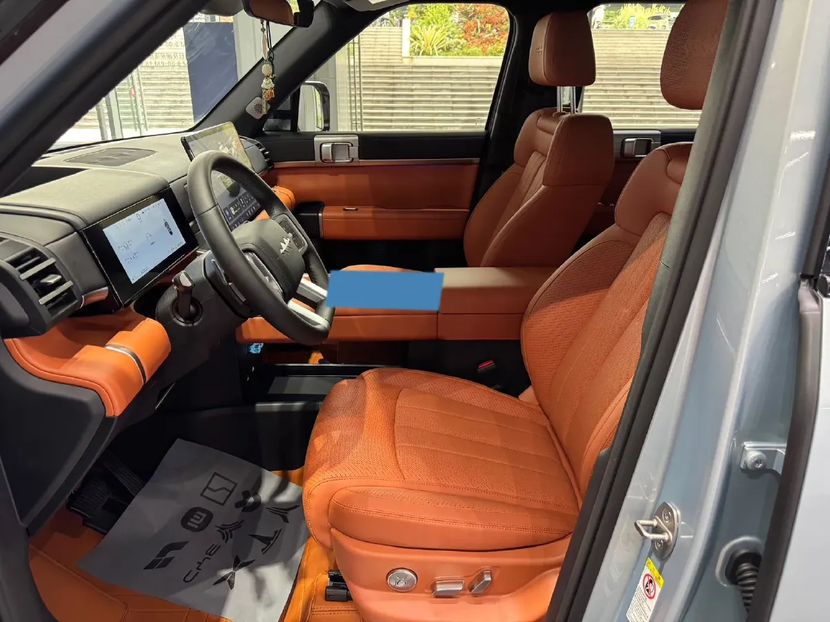 2025 FangChengBao Tai 7 1.5T 156HP L4 E-CVT PHEV,autocango,china used car exporter,china ev exporter,chinese used car exporter,chinese used ev exporter