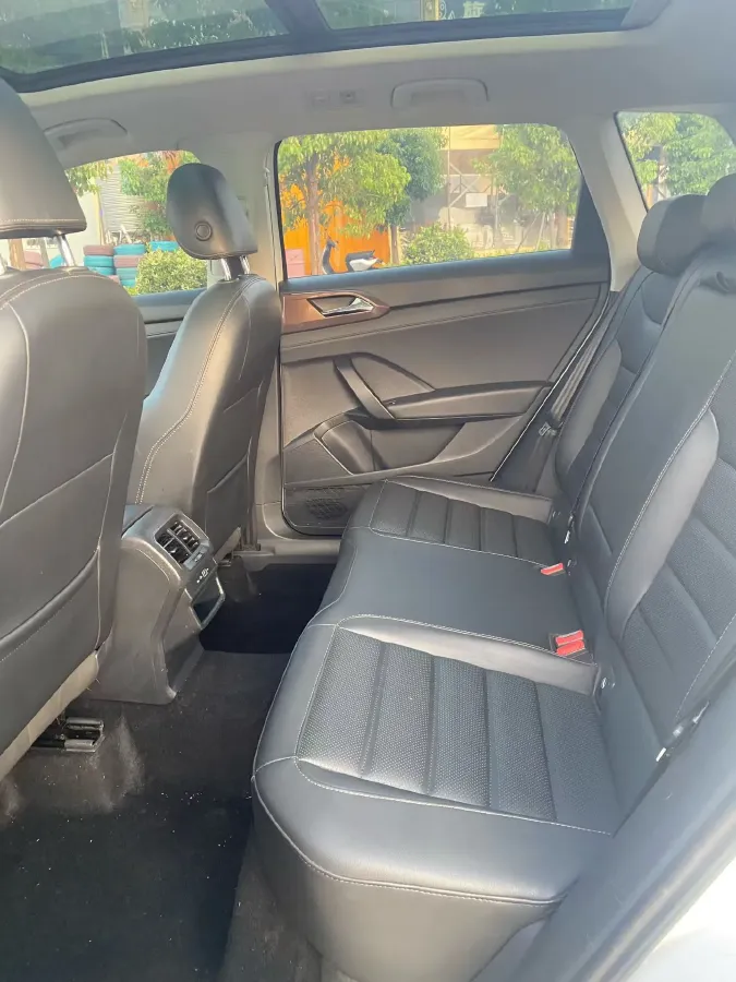 2021 Volkswagen Tharu 1.4T 150HP L4 7DCT,autocango,china used car exporter,china ev exporter,chinese used car exporter,chinese used ev exporter