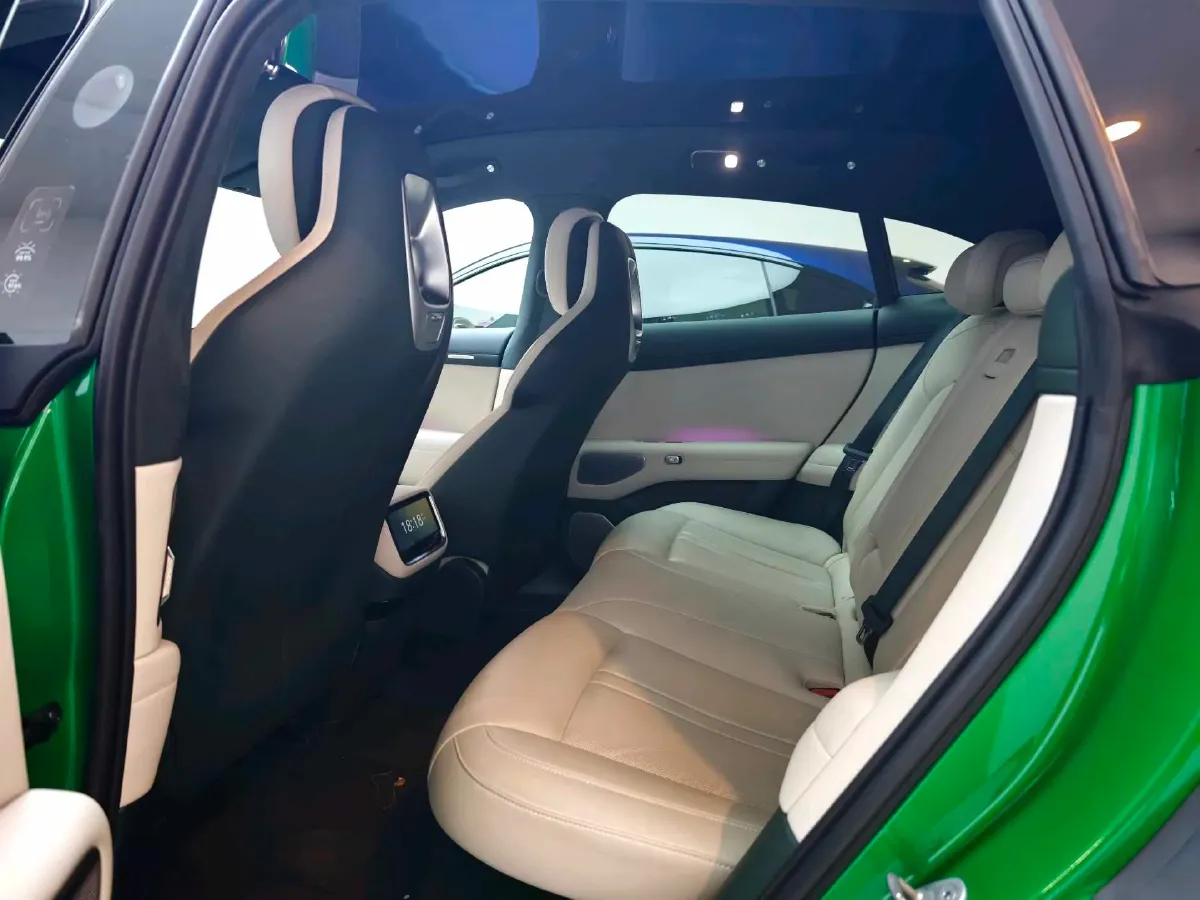 2025 MI YU7 BEV 101.7KWH,autocango,china used car exporter,china ev exporter,chinese used car exporter,chinese used ev exporter