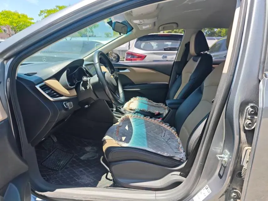 2022 Chevrolet Monza 1.5L 113HP L4 6AT,autocango,china used car exporter,china ev exporter,chinese used car exporter,chinese used ev exporter