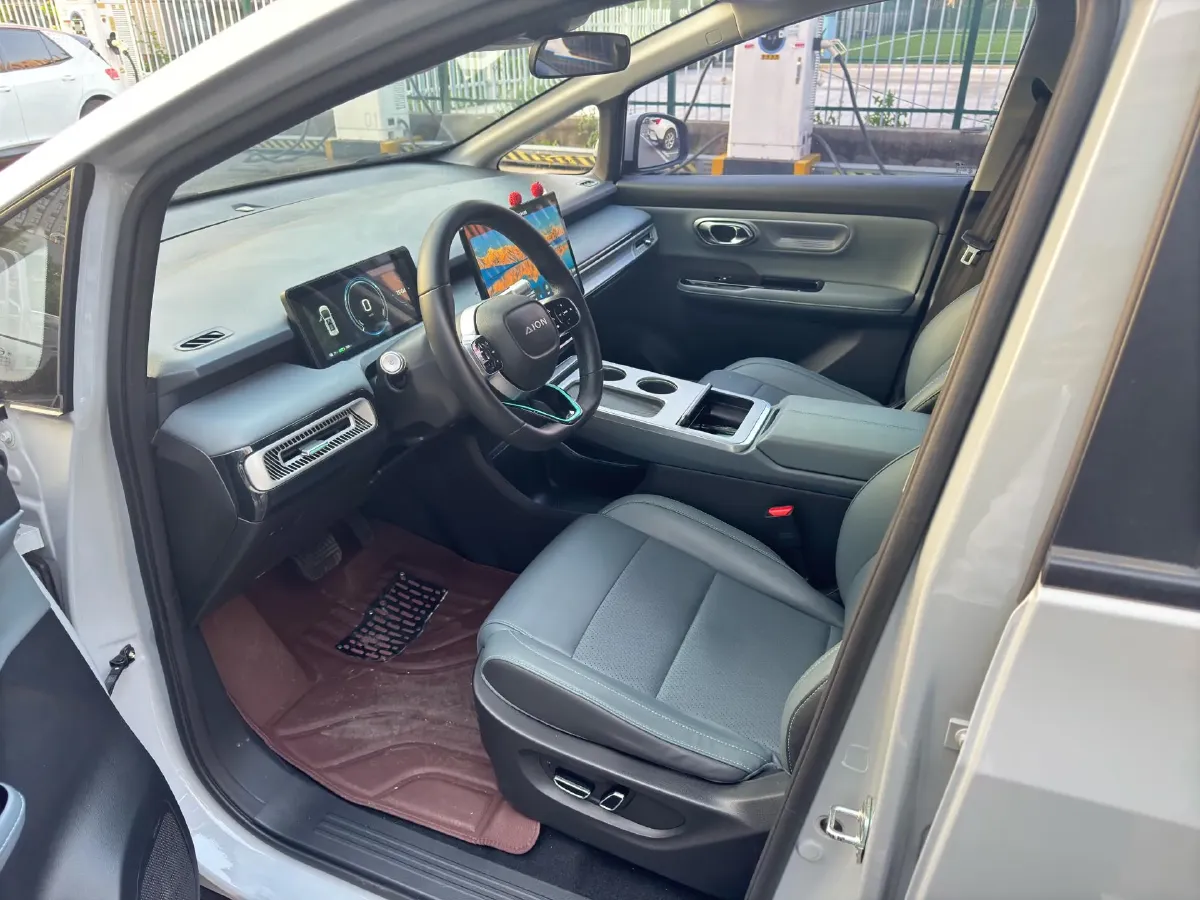 2023 GAC Trumpchi GS4 1.5T 177HP L4 6AT,autocango,china used car exporter,china ev exporter,chinese used car exporter,chinese used ev exporter
