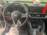 2017 Alfa Romeo Stelvio 2.0T 200HP L4 8AT