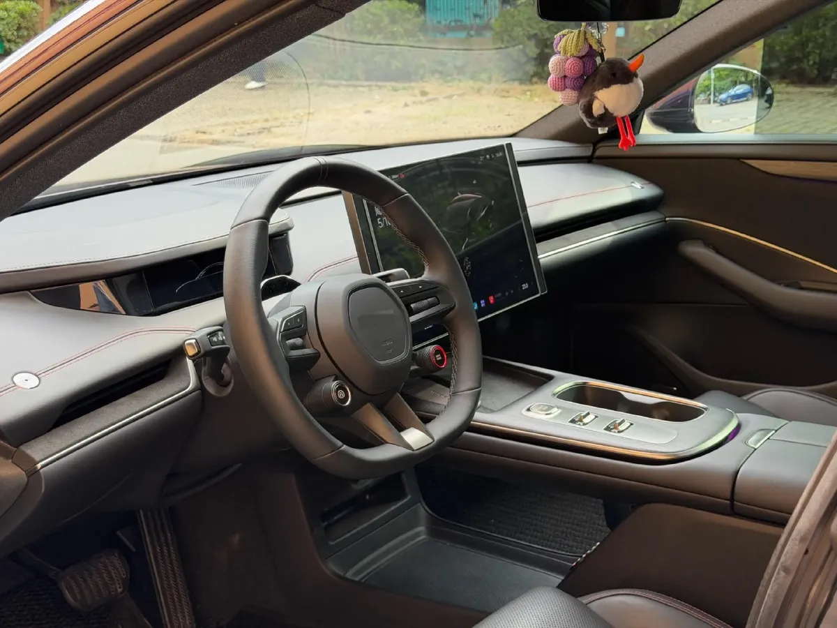 2024 MI SU7 BEV 73.6KWH,autocango,china used car exporter,china ev exporter,chinese used car exporter,chinese used ev exporter